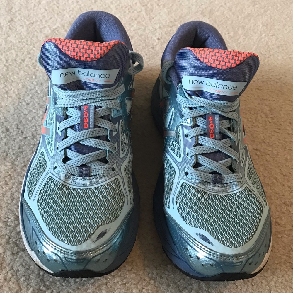 Almost Like New! Great running shoes!
